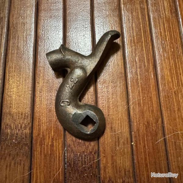 CHIEN GAUCHE A PERCUSSION MARQU� G22