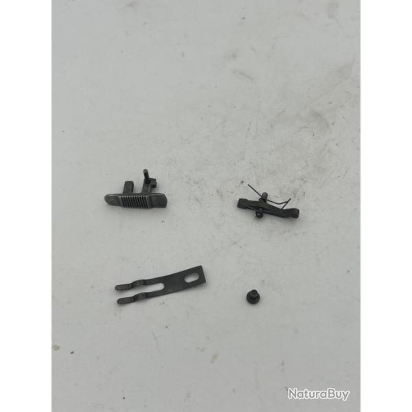 Franchi Mod�le Falconnet S calibre 12/70   S�ret� + ressort + pi�ce de liaison