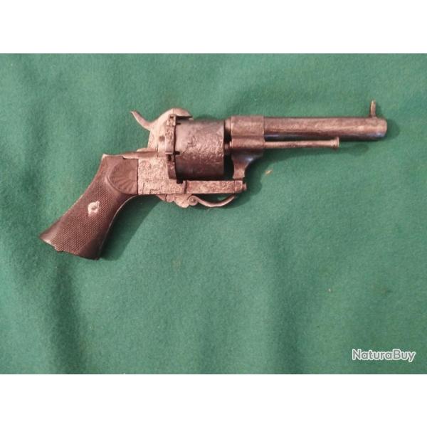 Revolver � broches type lefaucheux 1860