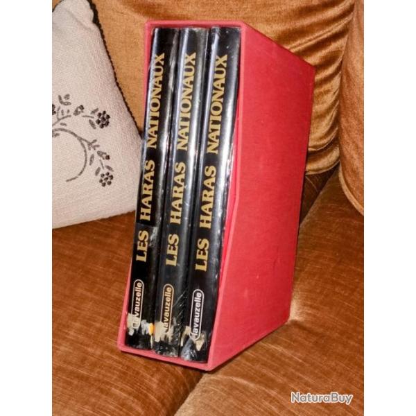 Les Haras Nationnaux LAVAUZELLE 3 Volumes jamais ouvert - 990 pages (cheval)