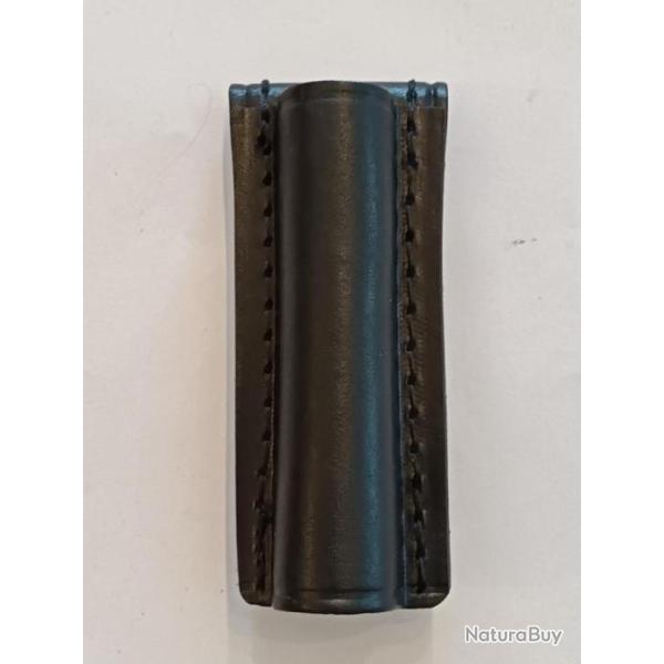 PORTE LAMPE TACTIQUE MINI MAGLITE 2CELL- AA CUIR