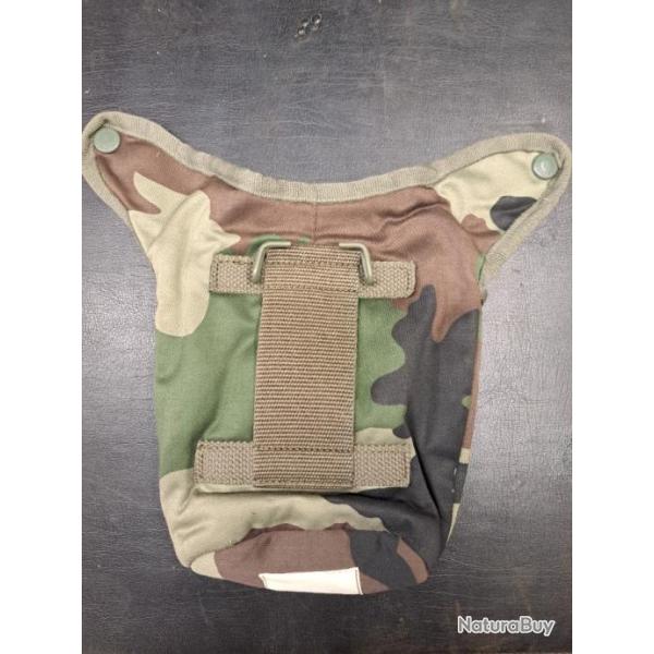 Neuve. Housse de gourde arm�e fran�aise CAM.