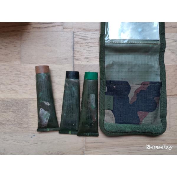 trousse avec tubes de camouflage TOE