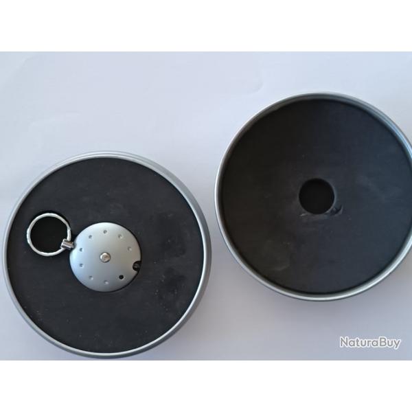 PORTE CLEF LED DESIGN AVEC SA BOITE