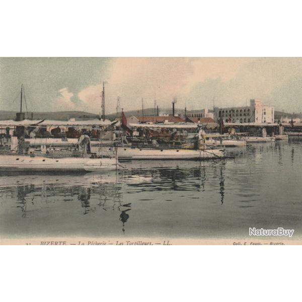CPA -Marine Militaire -BIZERTE- La P�CHERIE les Torpilleurs N�686