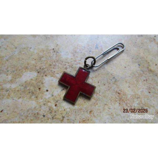 insigne croix rouge premi�re guerre ww1 Fran�ais infirmi�re ou patriotique 1914 1915 �mail