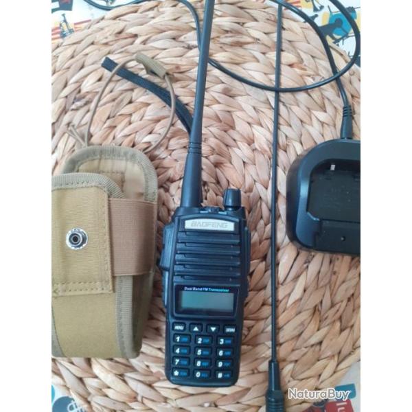 RADIO BAOFENG avec HOUSSE et 2xANTENNE