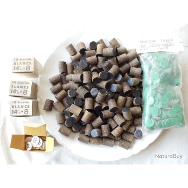 Lot de 500 bourres et d'accessoires en calibre 14 mm.