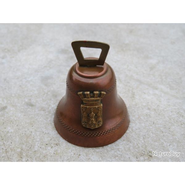 SOUVENIR DE VACANCES - Ancienne petite clochette fantaisie en cuivre et laiton-FRANCE (Vers 1950-60)