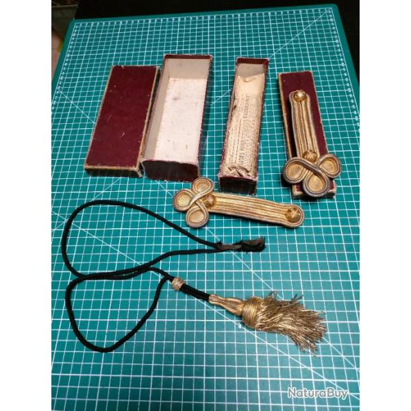 DRAGONNE DE SABRE ET PAIRE D'EPAULETTES TREFLE POUR DOLMAN OFFICIER ARTILLERIE TROISIEME REPUBLIQUE