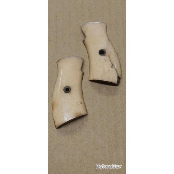 plaquettes pour revolver Bulldog Velodog Lefaucheux type ivoire (X32)