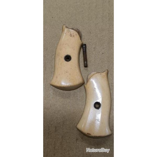 plaquettes pour revolver Bulldog Velodog Lefaucheux type ivoire (X33)