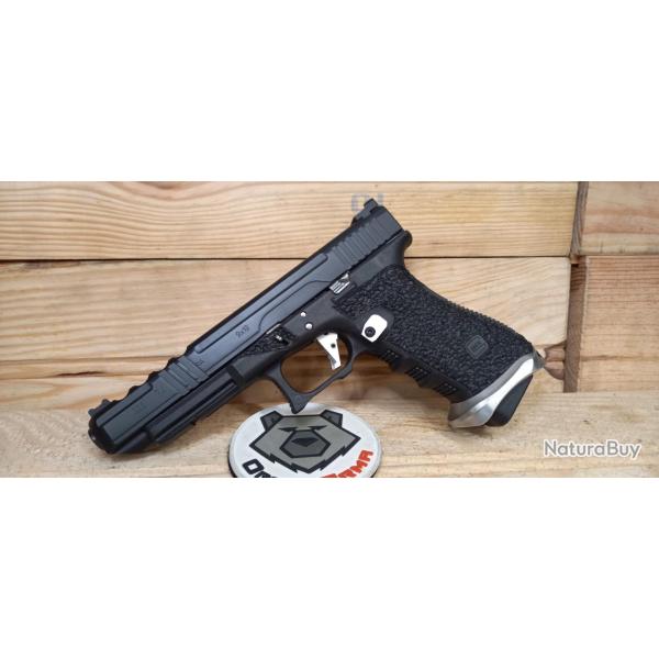 ATELIER // STIPPLING MAIN TYPE 4