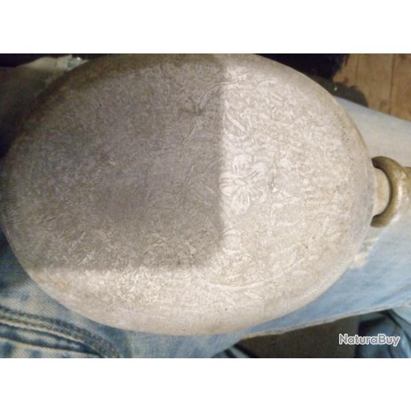 Gourde fran�aise grav� Par un prisonnier de guerre francais 1915