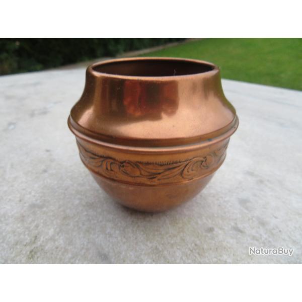 VINTAGE - Ancien vase fantaisie en cuivre de VILLEDIEU - FRANCE (Vers 1960-70)