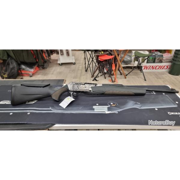 Carabine Browning bar 4X cal 300 �dition limit�e autumn crosse ajustable synth�tique