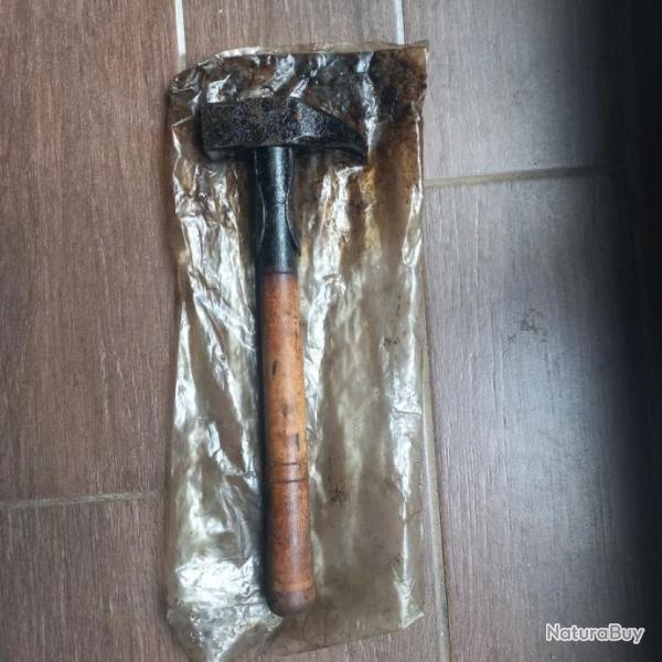 Marteau   ann�es 60/70  Marque : MOB  Fabrication fran�aise