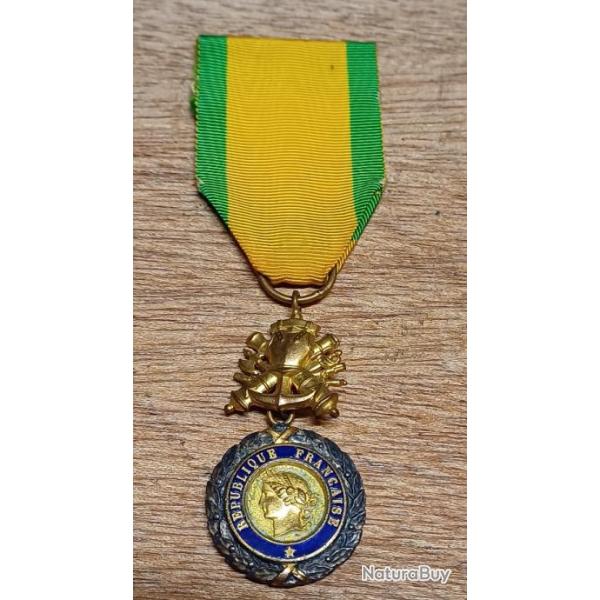 M�daille Militaire - Valeur et Discipline - mod�le 4�me R�publique (2)