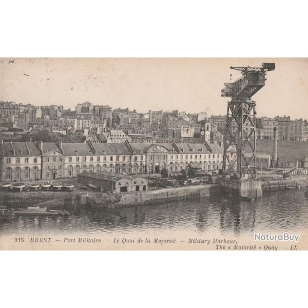 CPA -BREST -  Port militaire,le quai de la Majorit� N�115