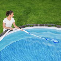 Aspirateur automatique Flowclear AquaSweeper