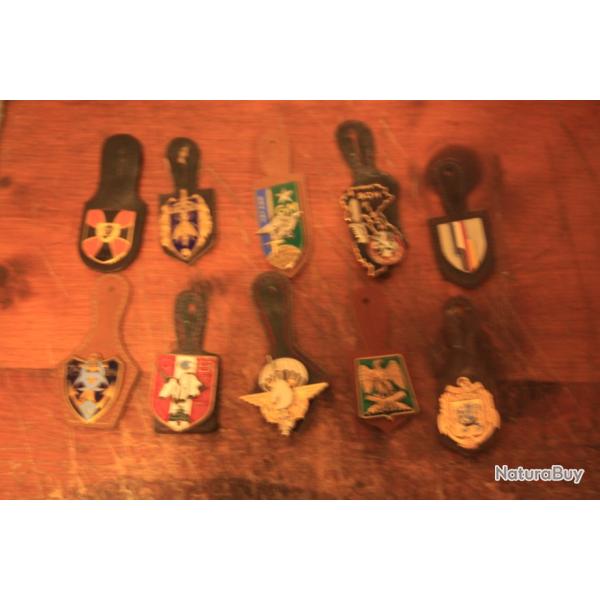 lots de dix insignes N4