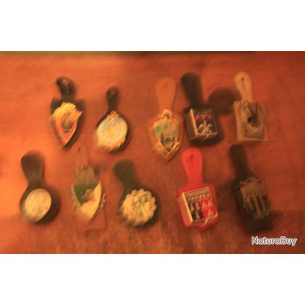 lots de dix insignes N17