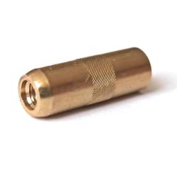 Adaptateur - R&eacute;ducteur filetage M5 femelle &agrave; M4 femelle