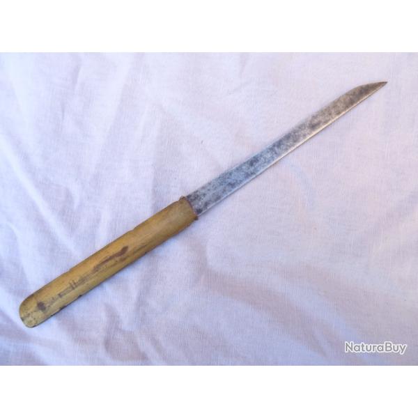 J171)  lot = vrai kozuka lame bien sign�e poign�e d�cor�e d'un dragon= wakisashi  ou katana japonais