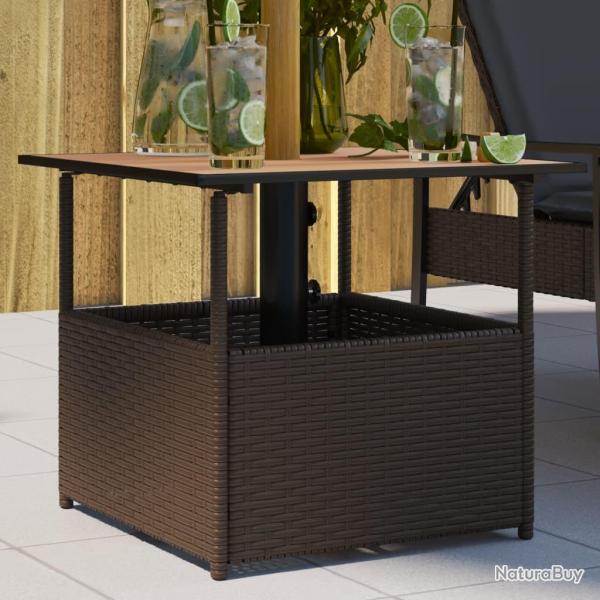 Table de jardin avec trou de parasol marron r�sine tress�e