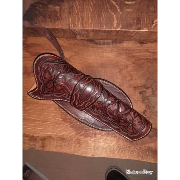 Holster *remington 8"/44 PN cuir epais fair main .