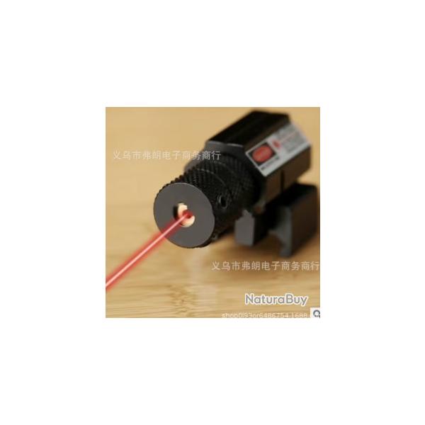 Petit laser de vis�e pour arme de poing
