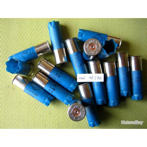 Lot  de  100  douilles  bleues    recharger  calibre  12/70  en  culot  de  25 mm  tires  1 fois