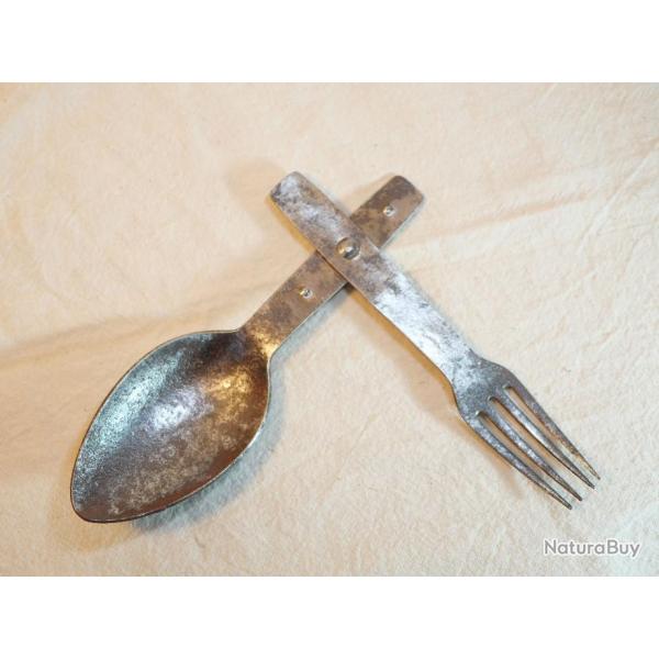 ARM�E ALLEMANDE - couvert allemand fer double pliant dat� 1942 - LES23COU001