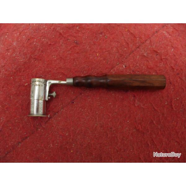 Dosette poudre M.T.J.Noire  et plomb Manufacture St Etienne Manufrance, manche octogonal perl�