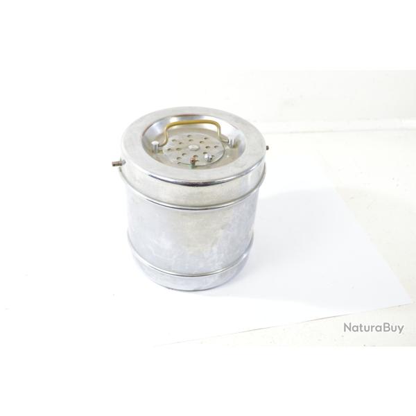 Boite de strilisation, strilisateur pour instruments chirurgicaux anciens. Dcoration hopital