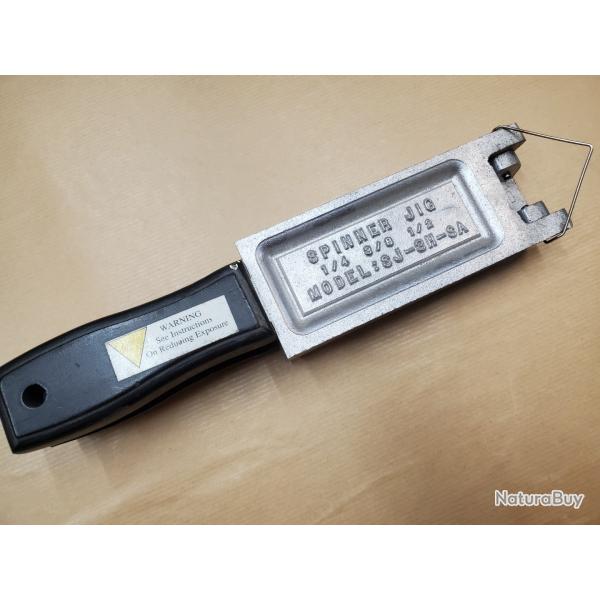 moule � t�te plomb� neuf