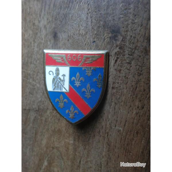 insigne entrepot de l arm�e de lair  606 varennes    / drago paris