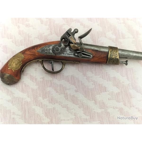 Pistolet Mr IMP de St Etienne rplique/reproduction objet de dcoration