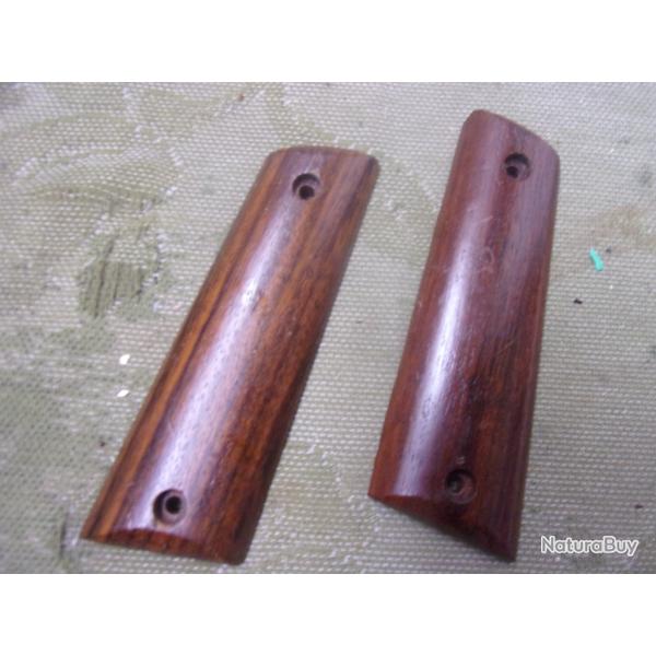 plaquettes de crosse pour pistolet auto.