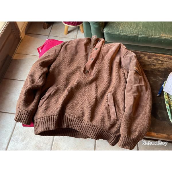 Tr�s beau pull de chasse de marque Jumfil, pas de prix de r�serve