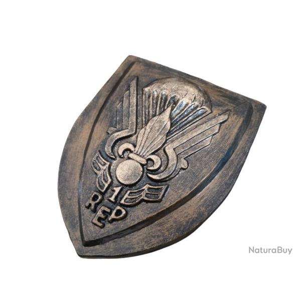 Blason artisanal du Premier R�giment Etranger Parachutiste de la L�gion -1� REP patine bronze