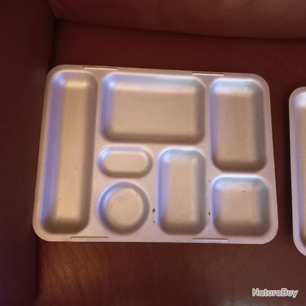 lot de 3 plateaux repas militaire fran�ais 1970-80