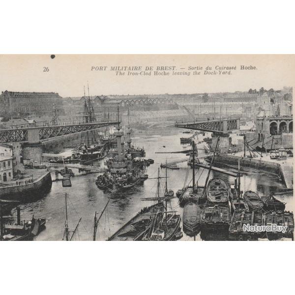 CPA -  PORT MILITAIRE DE BREST - SORTIE DU CUIRASSE "LE HOCHE" N�103