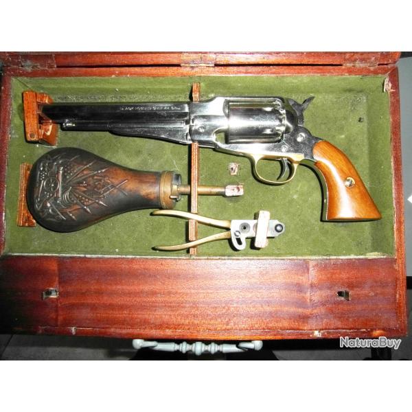 Revolver  Pietta 1858 Remington Nickel� calibre 44 +coffret+ accessoires