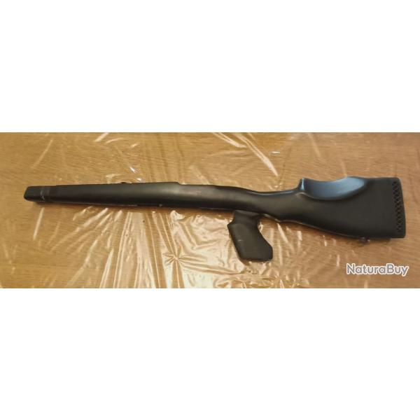 crosse bois peinte noir � identifier