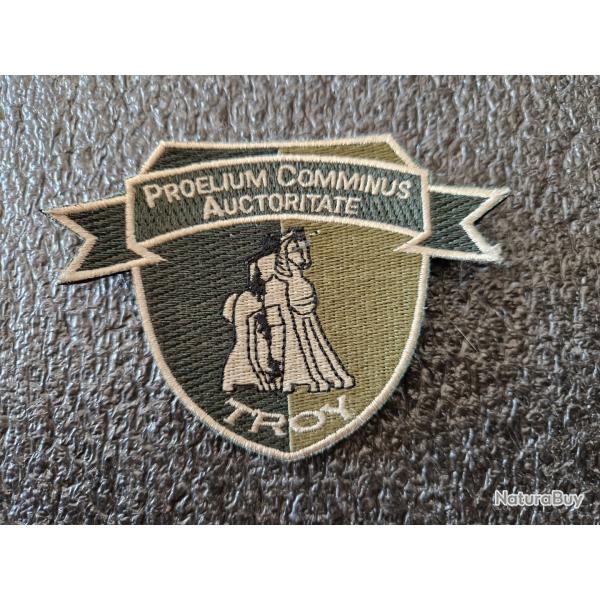 Patch TROY INDUSTRIES "PROELIUM COMMINUS AUCTORITATE"