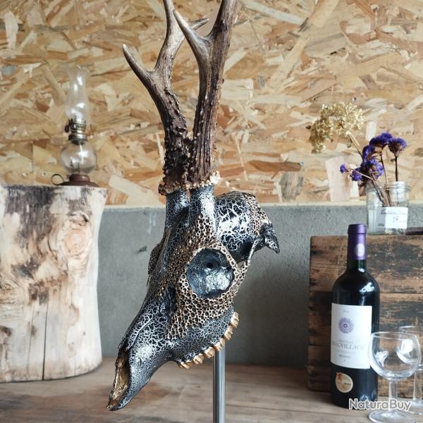 Vritable crne de chevreuil peint  la main argent et or 2 ( support inclus )