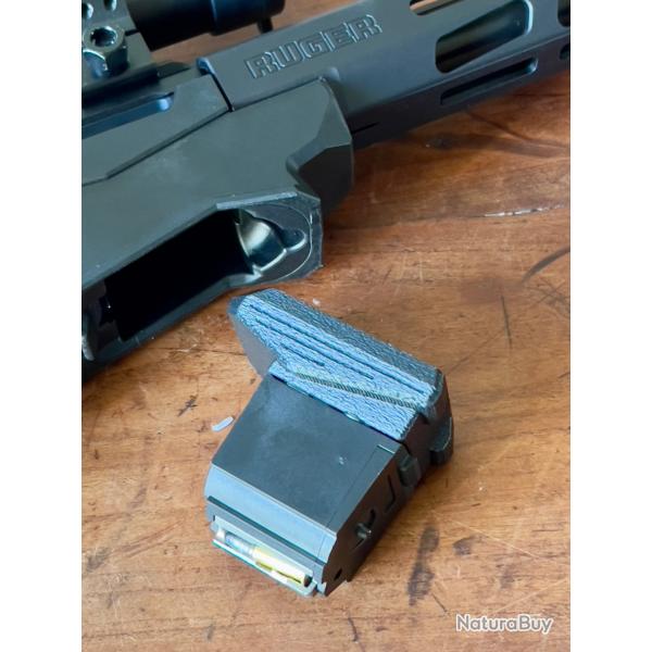 RUGER pr�cision rimfire grip chargeur
