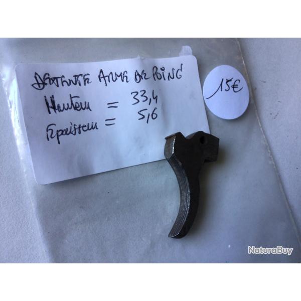 VENDU PAR LE-CUIRASSIER DETENTE DE REVOLVER  � IDENTIFIER
