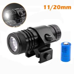 Lampe tactique strobo pour rail 11 et 22 mm avec pile rechargeable, chargeur et switch d&eacute;port&eacute;